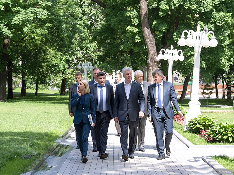 �������� �������� 400 ��������������� ������� ���������� �� 5 ��� � �������