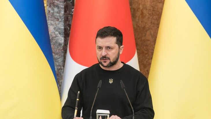 Зеленский назвал призыв Папы Римского к миру "виртуальным посредничеством"