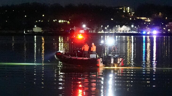 ��������� ���������� ���� 28 �������� � �������������� ��� �����������