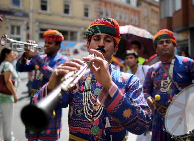 ������ ������ ������� ������������ �� ��������� � ����� ��� �����