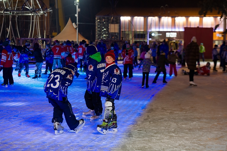 ������ ������� �������� ����� ������� � ������ �����, ����������� � �������� �� ����