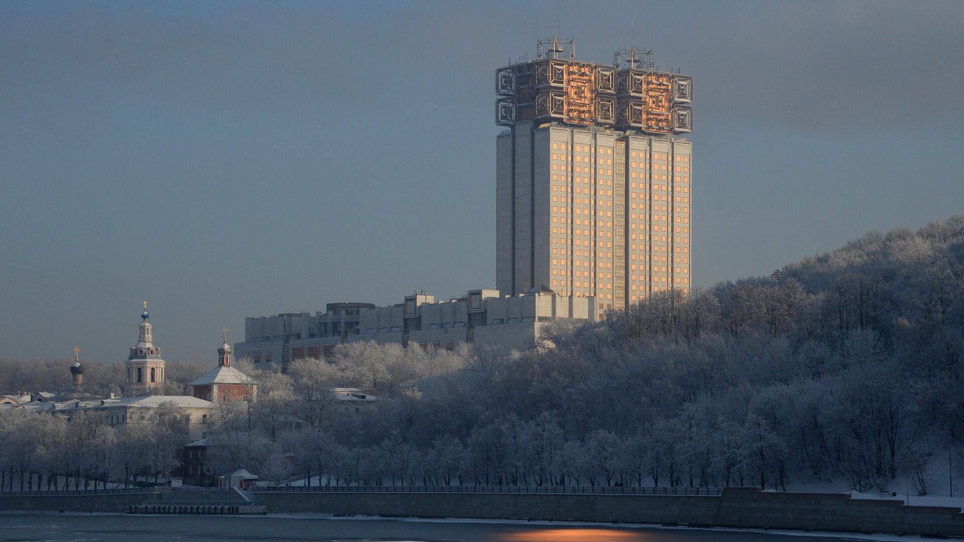 ��������� ���������� � ������ � �����������