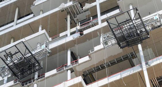 ������������� �������� �������� ����� 77 ���. ��. � �������� � �����