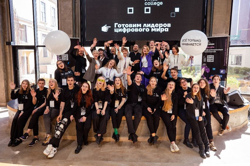 ������� IThub � ��������������� ������ �����-����������: ������� ������ � �������� �������