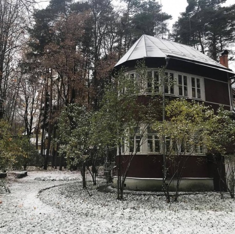 � ������