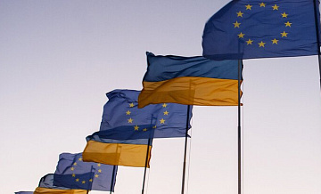 ЕС выплатит в марте первые 4,5 млрд евро Украине из 50 млрд евро